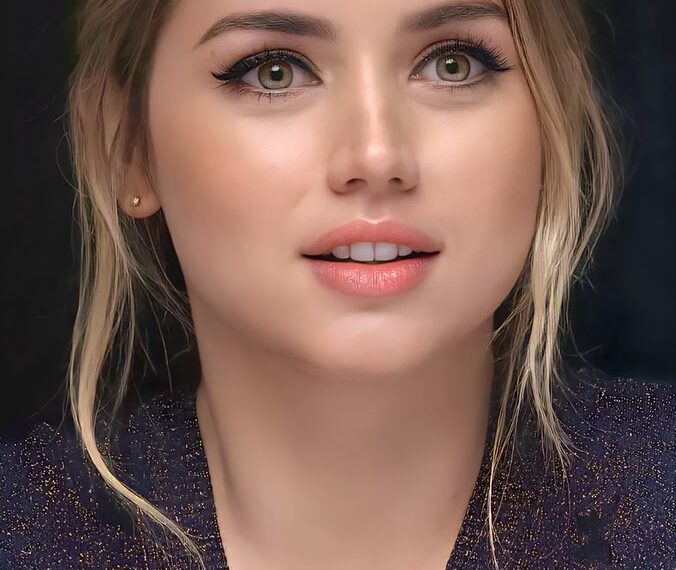 The Most Beautiful Actresses in the World!
1. Ana de Armas
2. Margot Robbie
3
