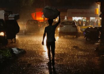 Violent Storm Ravages India's Most Populous State, 100+ Dead