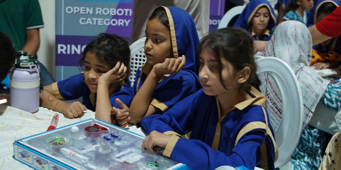 stem girls1777711082 4.jpg