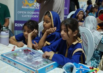 stem girls1777711082 4.jpg