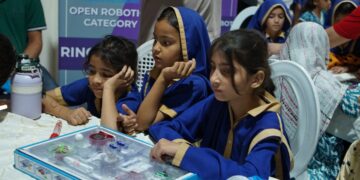 stem girls1777711082 4.jpg